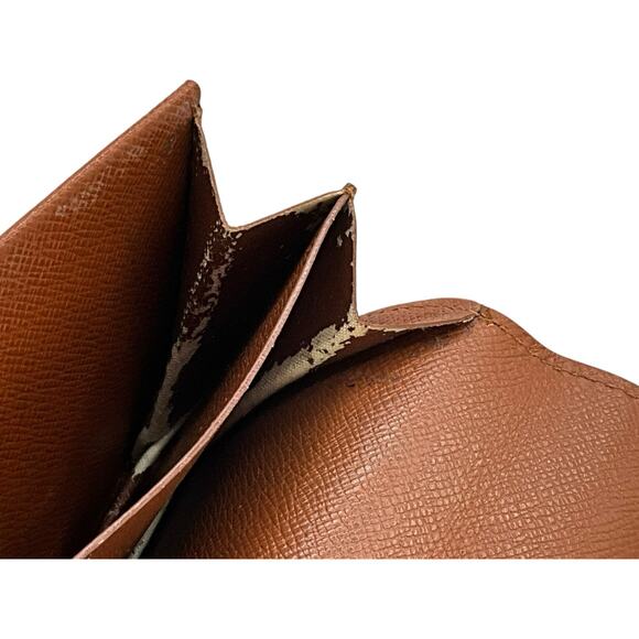 53. Louis Vuitton Monogram Coin Pouch - Picture 13 of 15